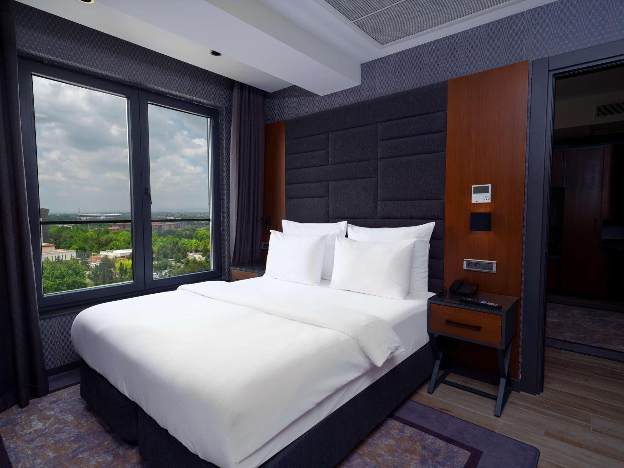 Nova Vista Deluxe & Suites A Member Of Radisson Individuals Eskişehir Exteriör bild