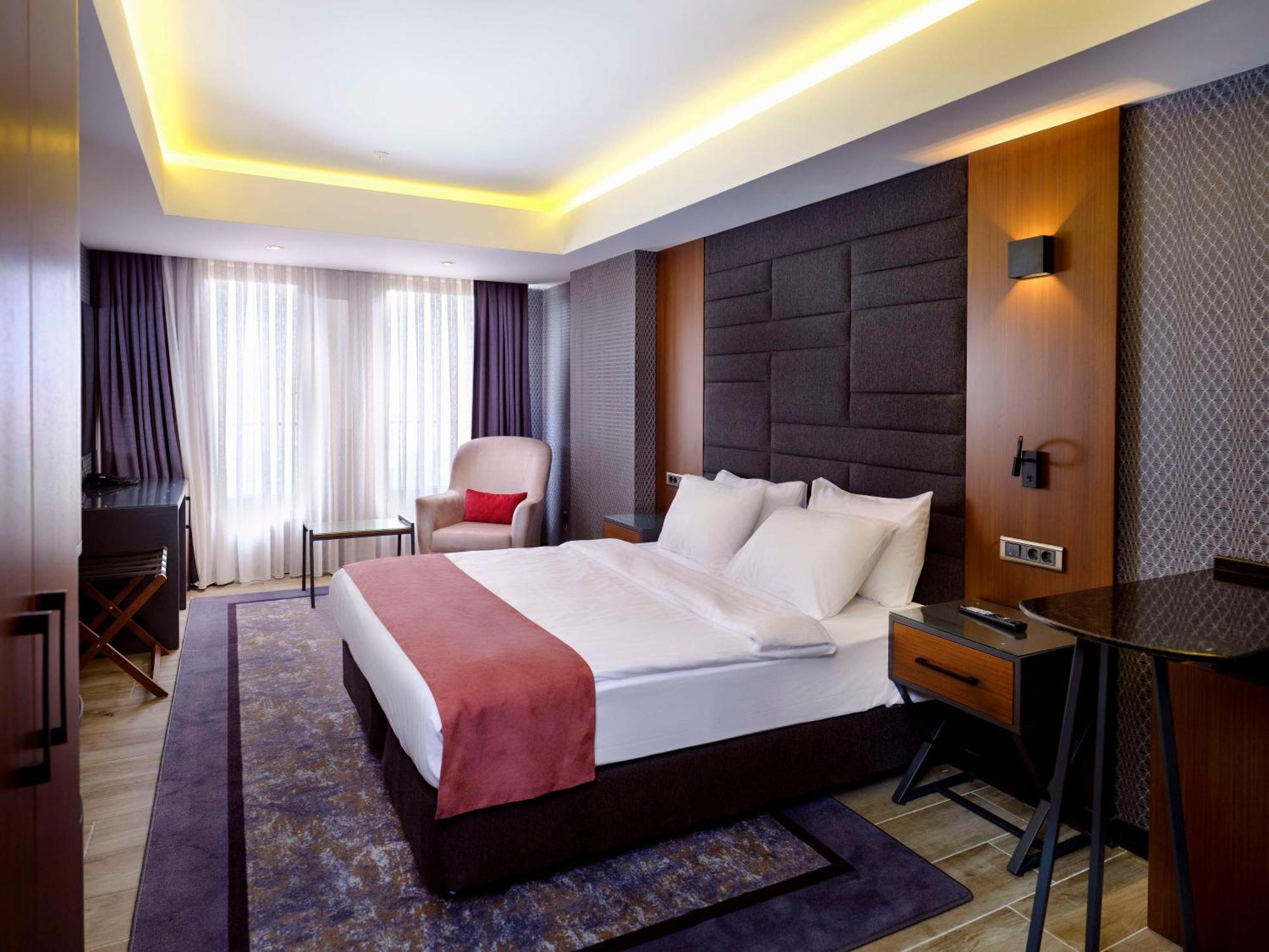 Nova Vista Deluxe & Suites A Member Of Radisson Individuals Eskişehir Exteriör bild